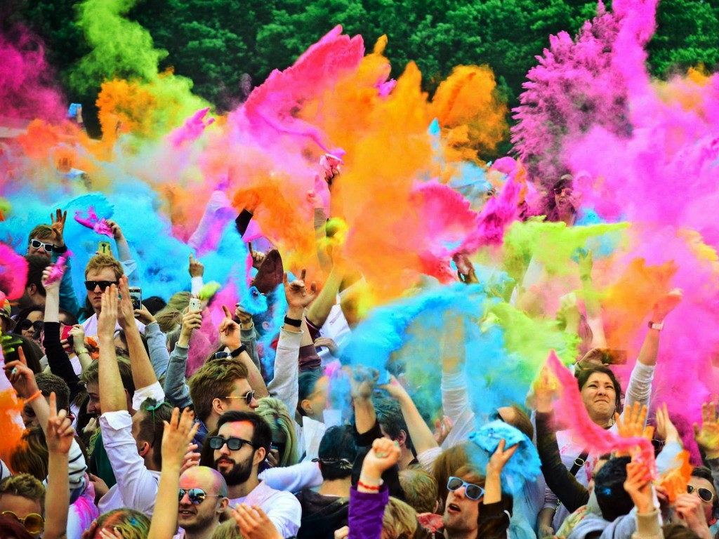 The HOLI ONE Colour festival brightens up Digbeth in June!